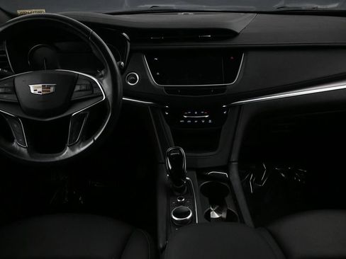 Certified 2023 Cadillac XT5 Luxury FWD image 4