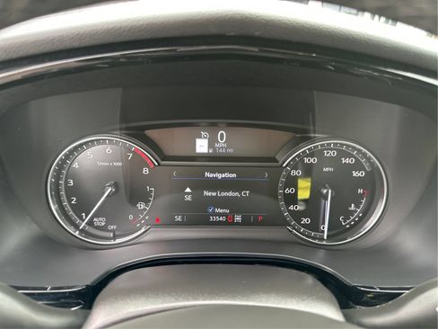 Certified 2025 Cadillac XT5 Premium Luxury AWD/4WD image 18