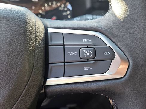 New 2026 Jeep Compass Latitude image 25