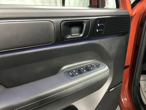 Used 2024 Hyundai Santa Fe Calligraphy image 12