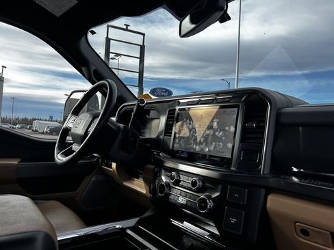 Certified 2024 Ford F350 Lariat w/ FX4 Off-Road Package image 14