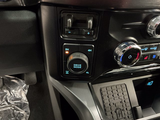 New 2026 Ford F350 Lariat w/ Lariat Premium Package AWD/4WD image 22