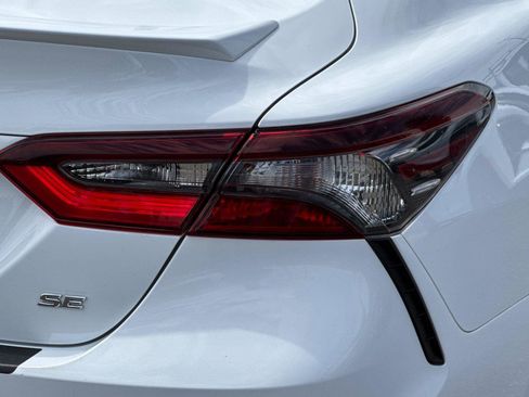 Used 2024 Toyota Camry SE w/ Convenience Package FWD image 28