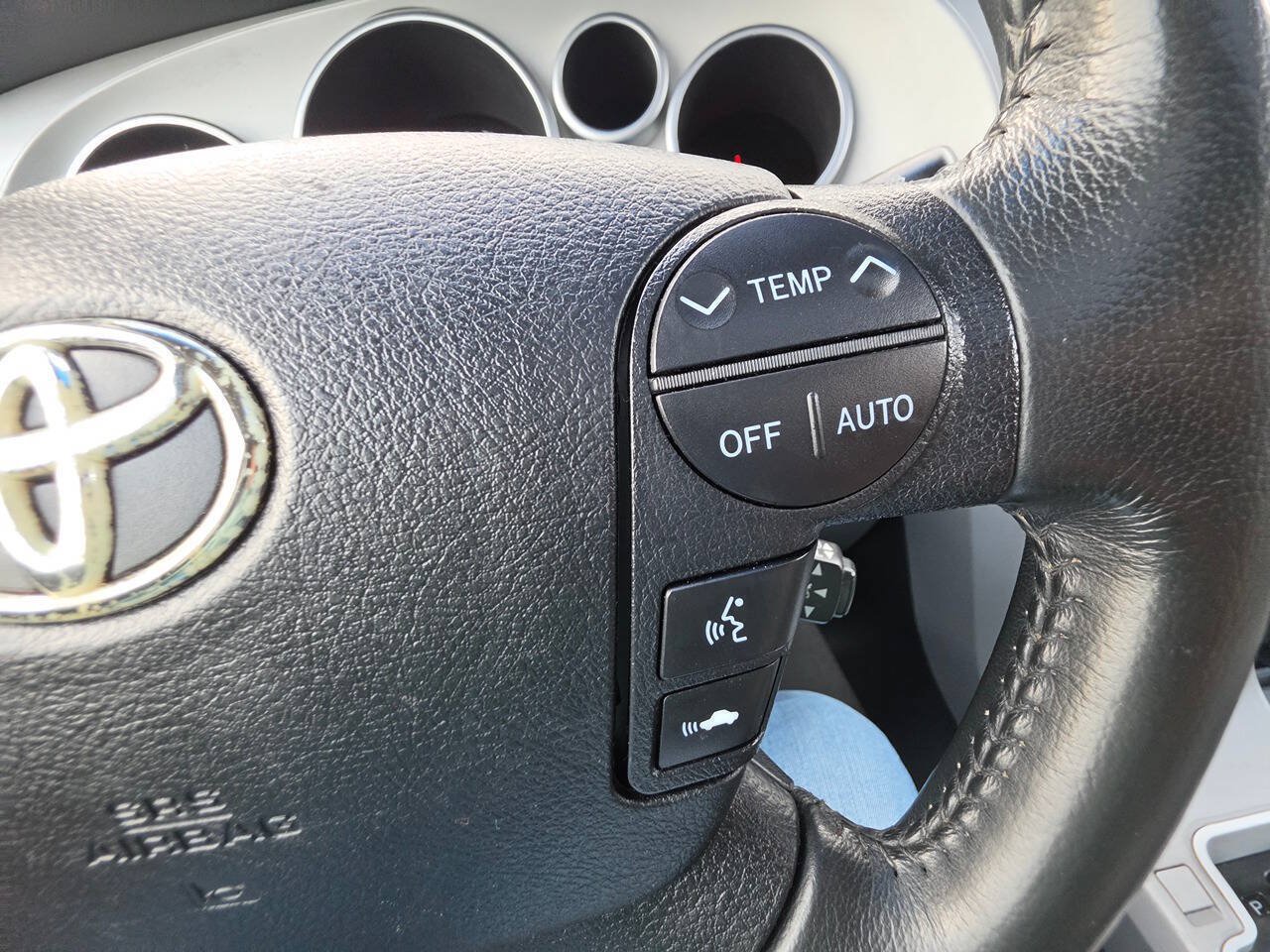 Used 2008 Toyota Sequoia Platinum w/ Cold Area Pkg AWD/4WD image 60