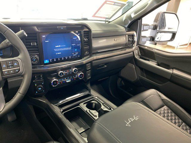 New 2026 Ford F250 Lariat w/ Black Appearance Package AWD/4WD image 16