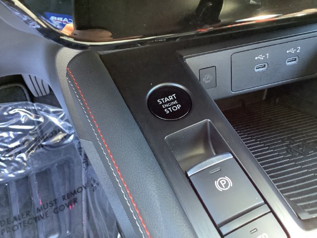 Used 2025 Nissan Kicks SR w/ Illumination Package AWD/4WD image 16