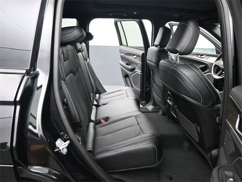 New 2026 Jeep Grand Cherokee Limited image 15