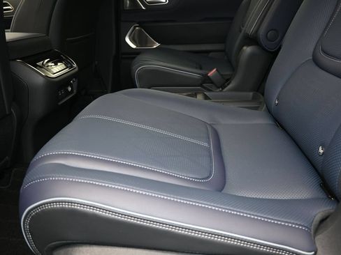 New 2026 INFINITI QX80 4WD w/ Sport Exterior Package image 16