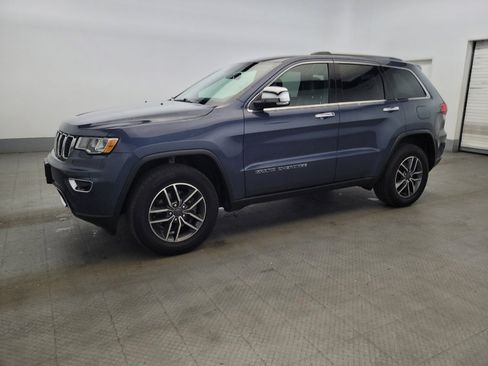 Used 2019 Jeep Grand Cherokee Limited AWD/4WD image 2