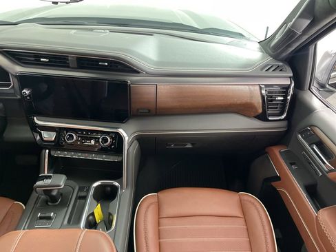 Certified 2025 GMC Sierra 1500 Denali Ultimate image 19