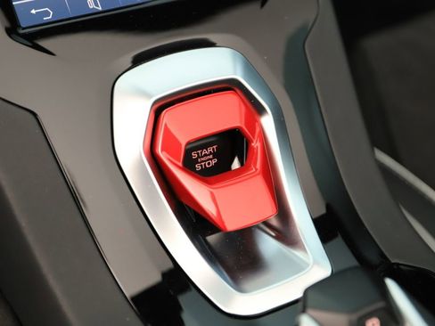 Used 2022 Lamborghini Huracan EVO image 21