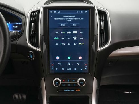 Certified 2024 Ford Edge SEL w/ Convenience Package AWD/4WD image 15