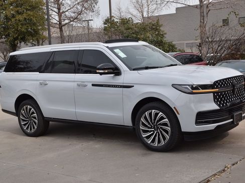 New 2025 Lincoln Navigator L Black Label image 11