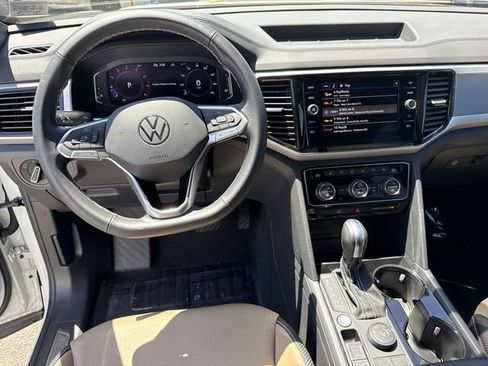 Used 2022 Volkswagen Atlas Cross Sport SE AWD/4WD image 17