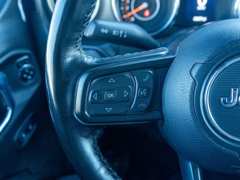 Used 2022 Jeep Gladiator Sport image 22