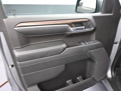 Used 2024 Chevrolet Silverado 1500 LT AWD/4WD image 13