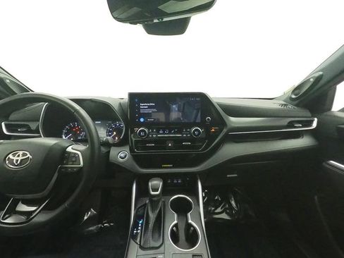 Used 2023 Toyota Highlander XSE image 33