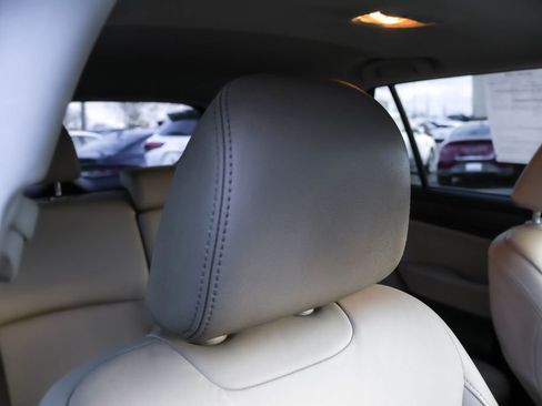 Used 2017 Subaru Outback 2.5i Limited image 34