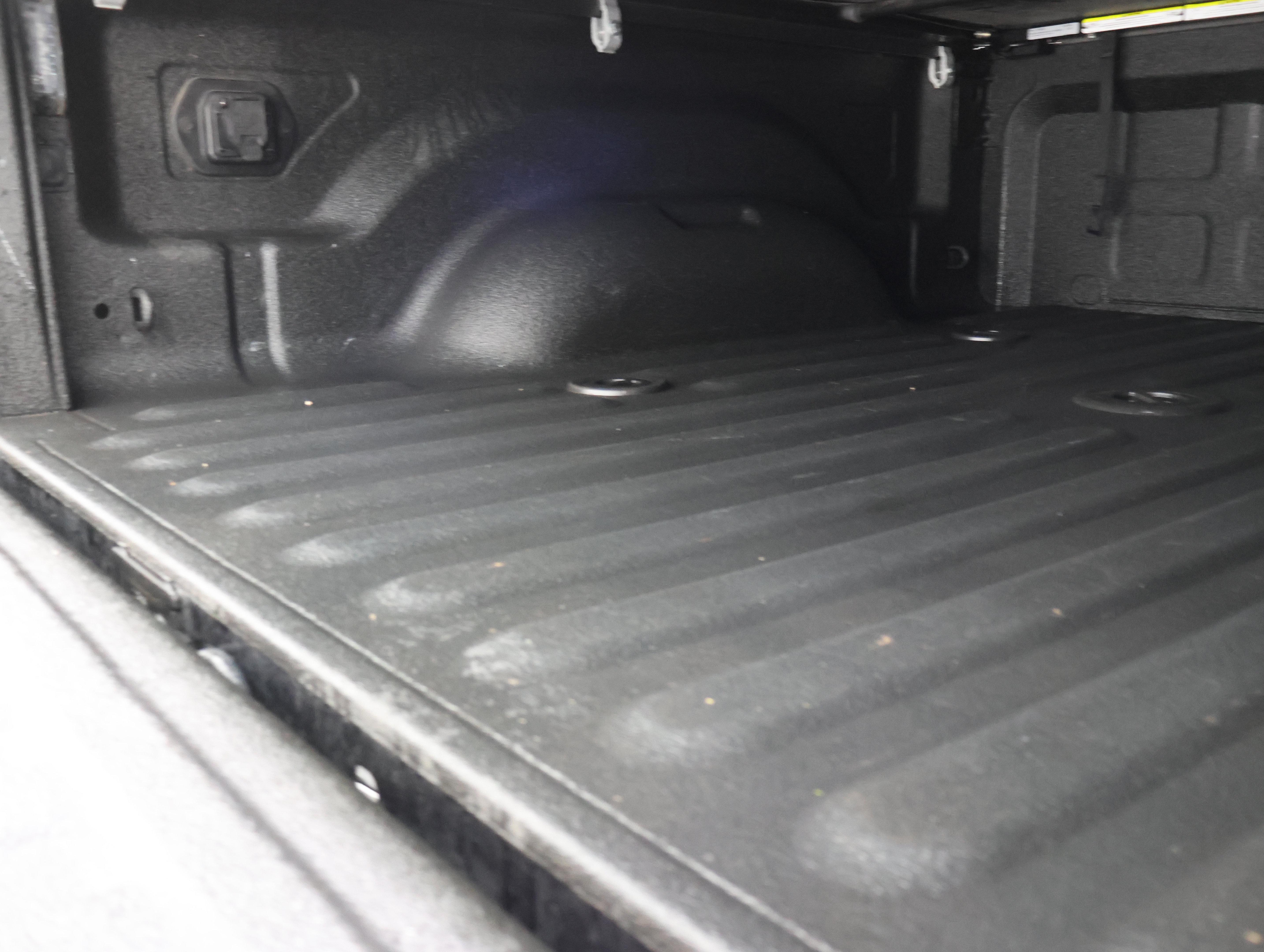 Used 2018 RAM 2500 Big Horn w/ Sport Appearance Group AWD/4WD image 5