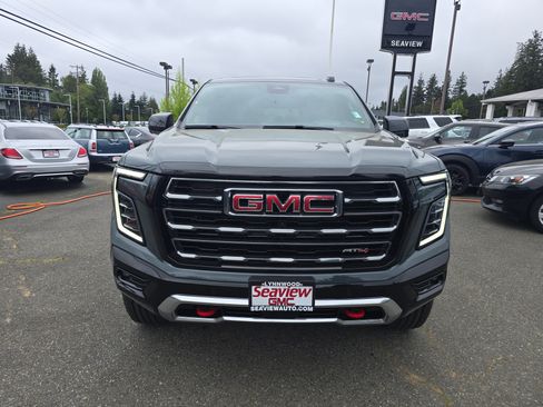 New 2026 GMC Yukon AT4 AWD/4WD image 2