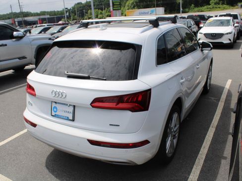 Used 2019 Audi Q5 2.0T Premium Plus w/ Premium Plus Package AWD/4WD image 4