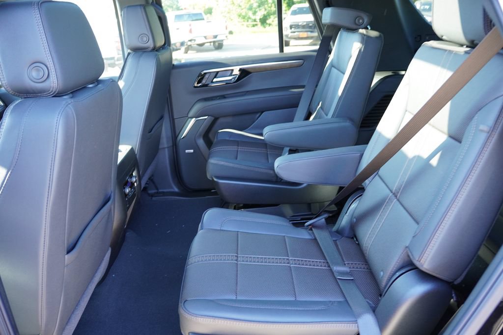 New 2026 Chevrolet Tahoe High Country AWD/4WD image 12