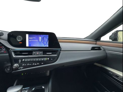 Used 2024 Lexus ES 250 w/ Premium Package AWD/4WD image 44