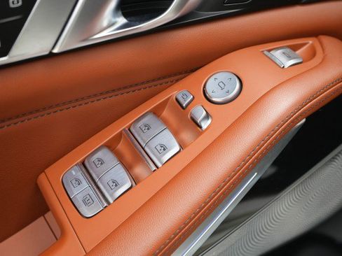 Used 2023 BMW X7 M60i w/ Executive Package image 37