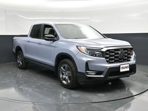 Used 2024 Honda Ridgeline TrailSport image 6