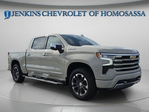 New 2026 Chevrolet Silverado 1500 High Country w/ Technology Package AWD/4WD image 1