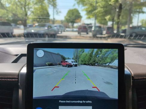 Used 2024 Ford Expedition King Ranch image 13