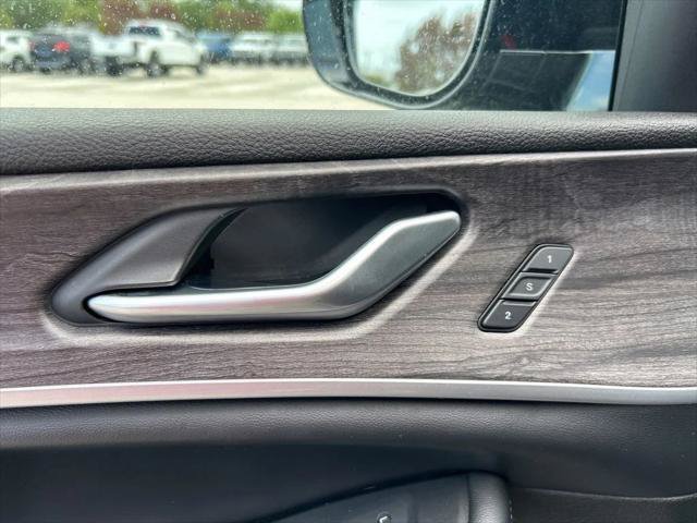 Certified 2024 Jeep Grand Cherokee L Limited RWD image 18
