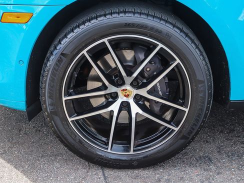 Used 2022 Porsche Macan image 14