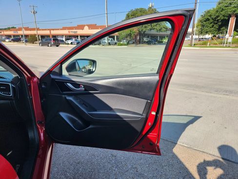 Used 2015 MAZDA MAZDA3 i Touring FWD image 13