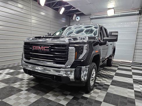 Used 2024 GMC Sierra 2500 Pro AWD/4WD image 41