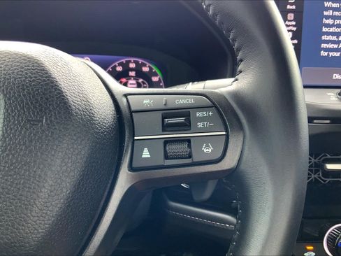 Used 2025 Honda Accord Sport image 25