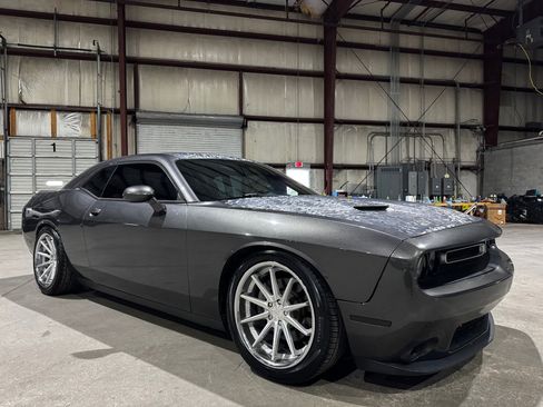 Used 2016 Dodge Challenger R/T Plus image 1
