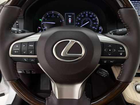 Used 2017 Lexus ES 350 FWD image 16