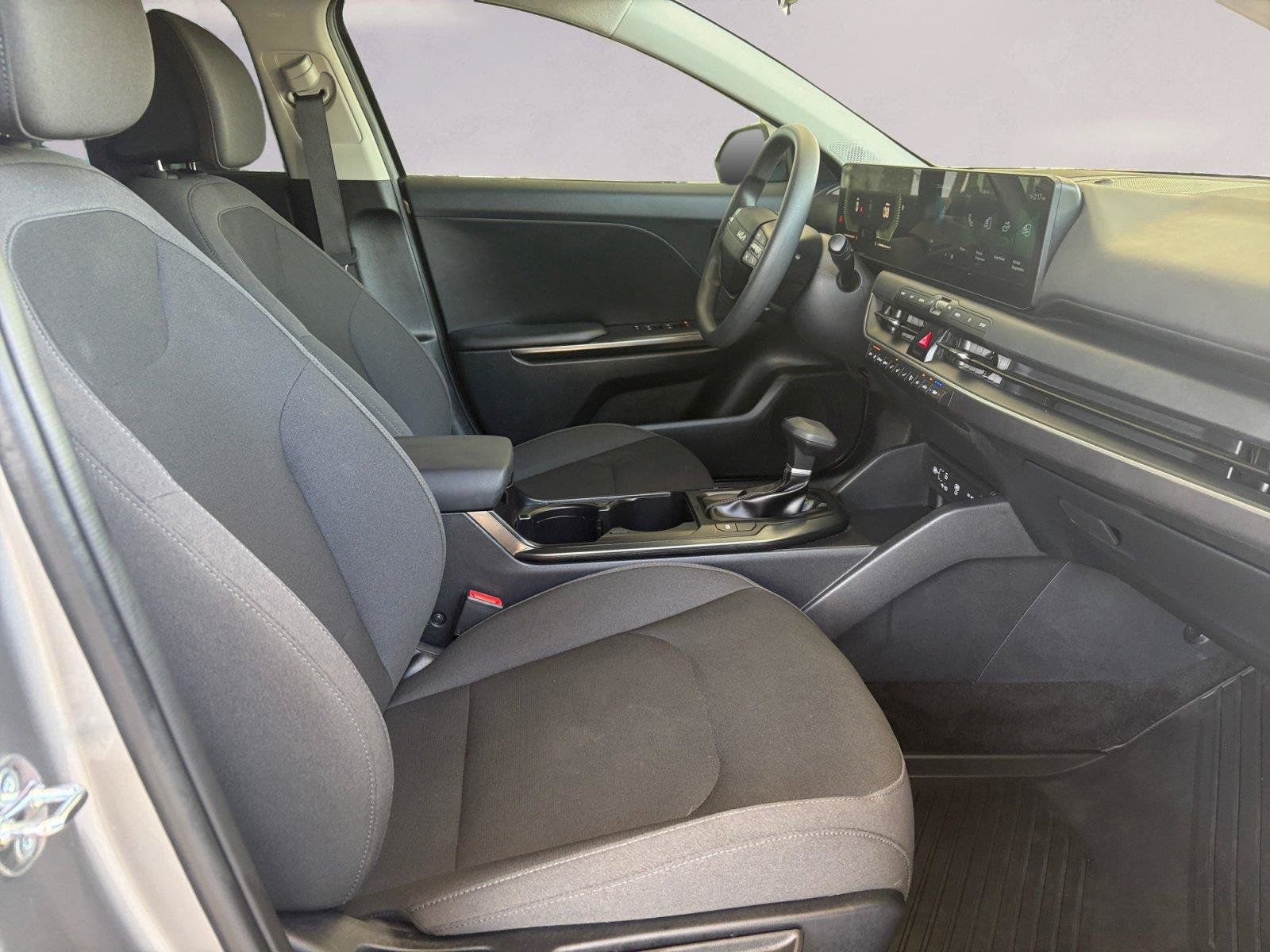 Used 2026 Kia K4 FWD image 15