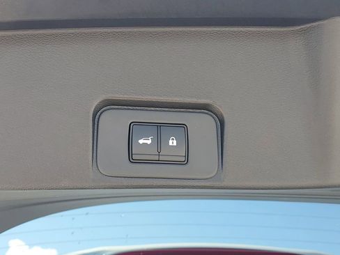 Certified 2026 Nissan Rogue SV w/ SV Premium Package FWD image 13