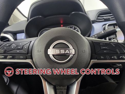 Used 2023 Nissan Versa SV image 19