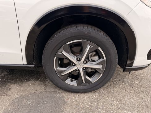 Certified 2024 Honda HR-V EX-L image 9
