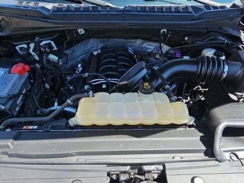 Used 2018 Ford F150 4x4 SuperCrew image 4