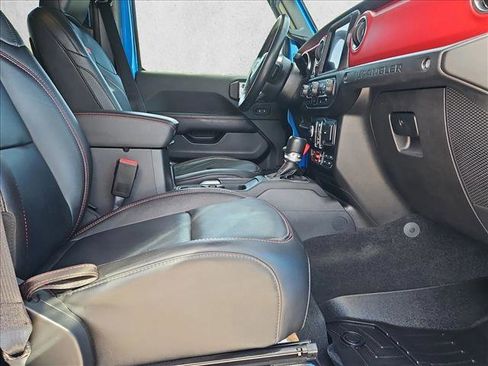 Used 2021 Jeep Wrangler Unlimited Rubicon w/ Xtreme Recon 35" Tire Package image 21