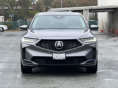 Certified 2025 Acura MDX FWD w/ Technology Package image 9