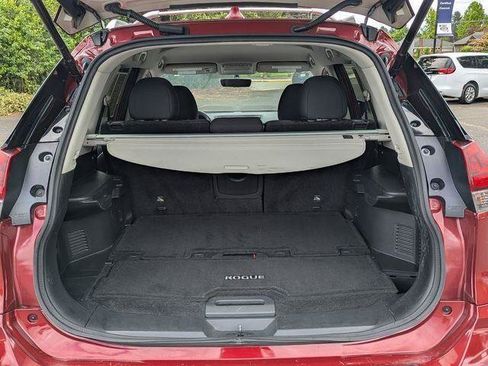 Used 2018 Nissan Rogue SV AWD/4WD image 27