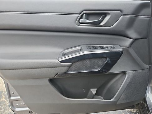 Certified 2023 Nissan Pathfinder S image 14