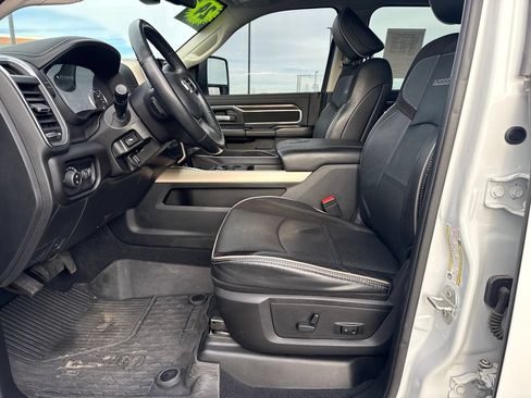 Used 2024 RAM 3500 Laramie AWD/4WD image 26