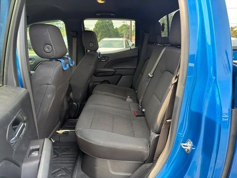 Used 2023 Chevrolet Colorado LT w/ LT Convenience Package RWD image 16