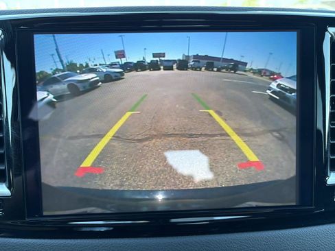 Used 2026 Chrysler Pacifica Select FWD image 36